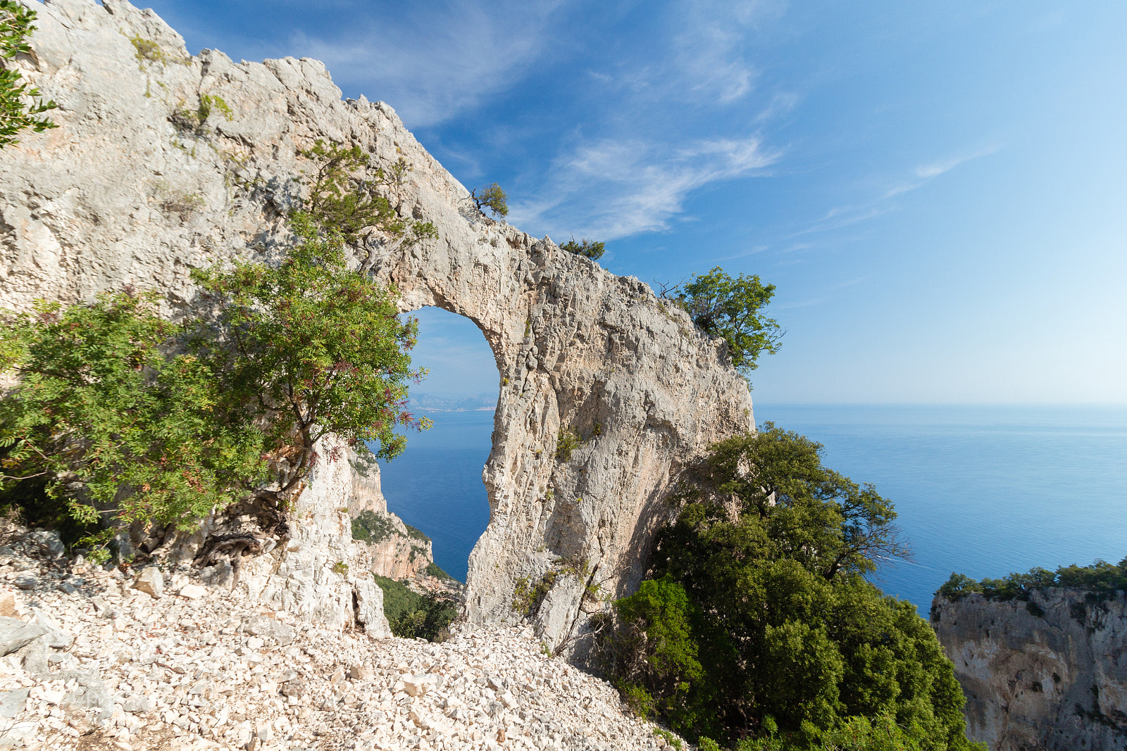 Canon EOS 650D (EOS Rebel T4i / EOS Kiss X6i) sample photo. Sardinia, baunei, natural arc photography