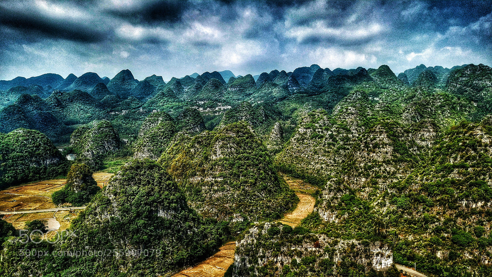 DJI FC220 sample photo. 山雨欲来 photography