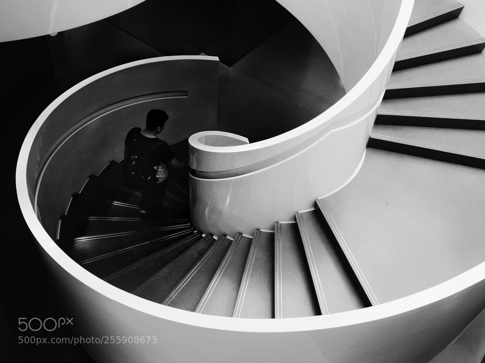 Fujifilm X100F sample photo. Curve photography