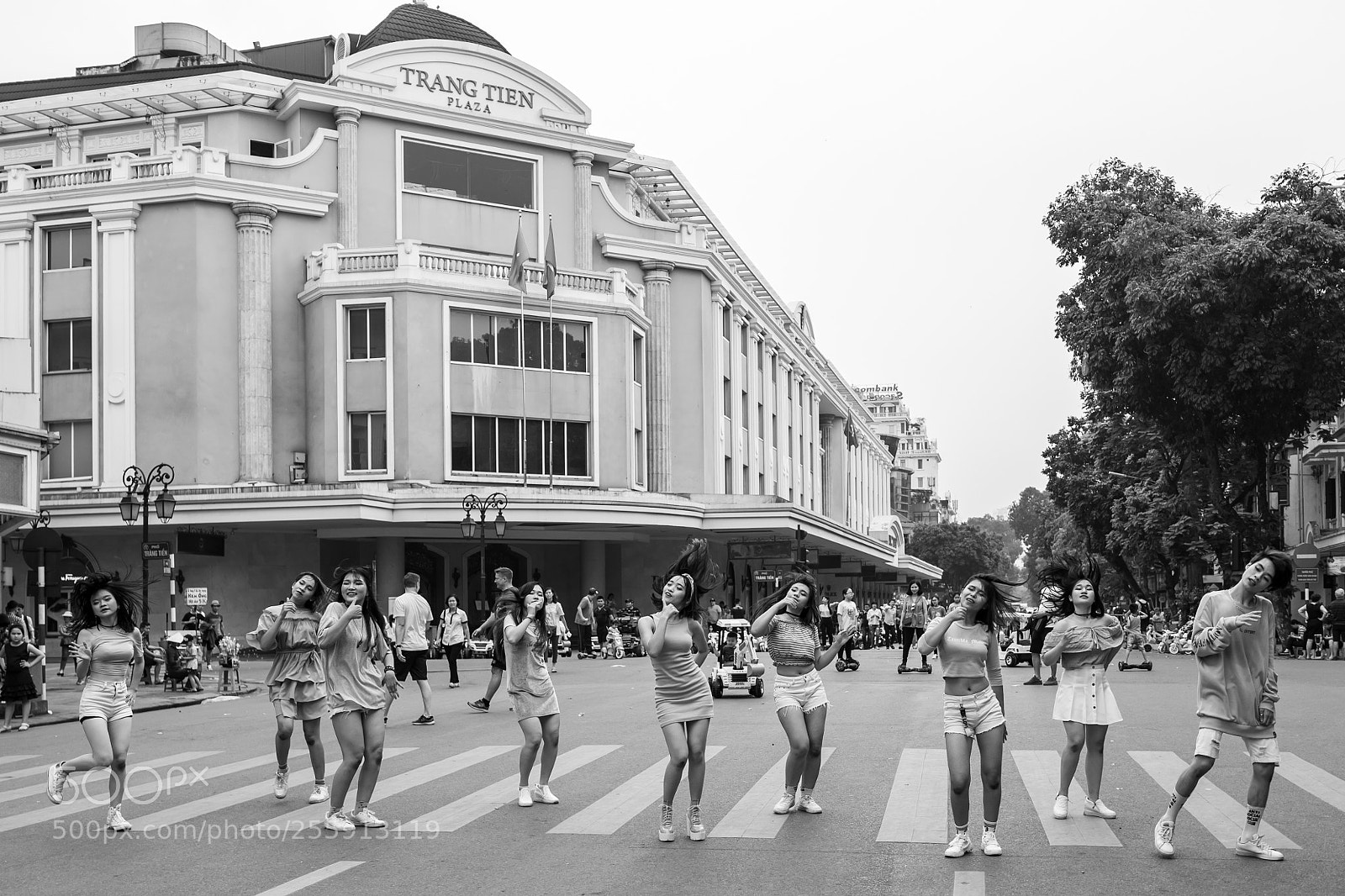 Leica Q (Typ 116) sample photo. Hanoi, vietnam - april photography