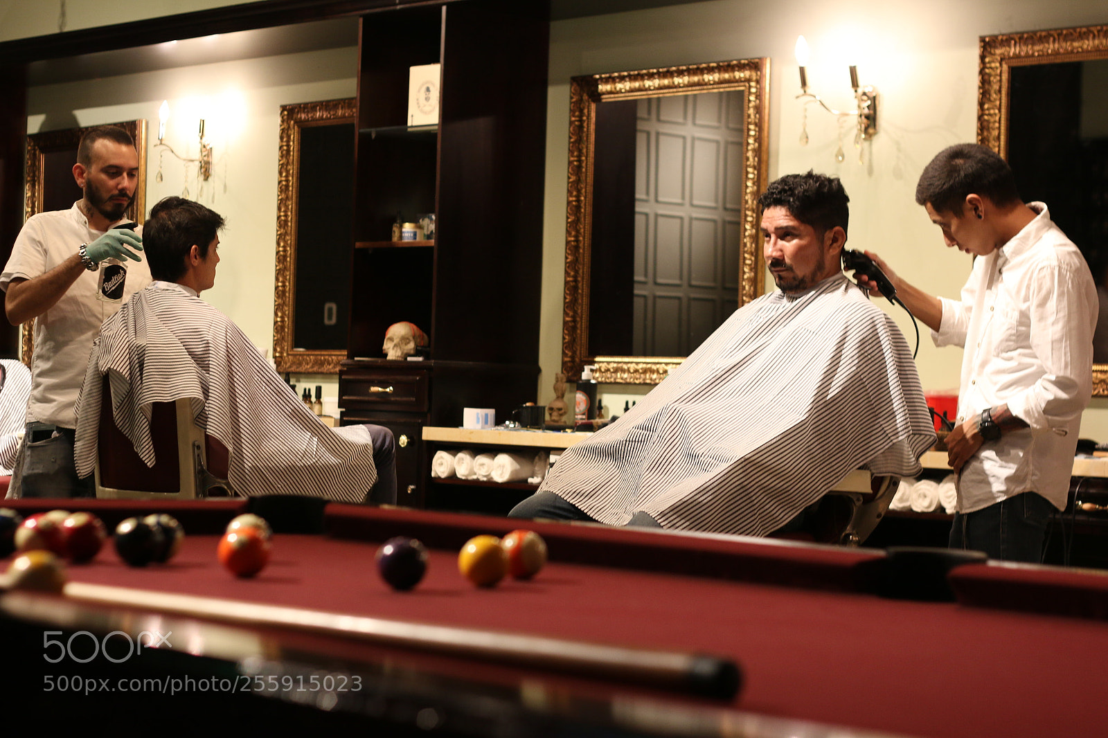 Canon EOS 70D + Canon EF 50mm F1.8 II sample photo. Juan camaney - barbershop photography