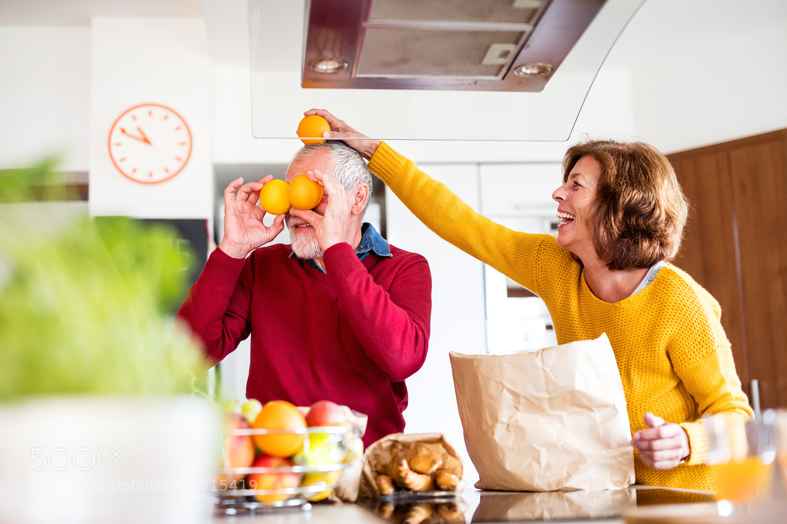 Nikon D5 sample photo. Senior couple unpacking food photography