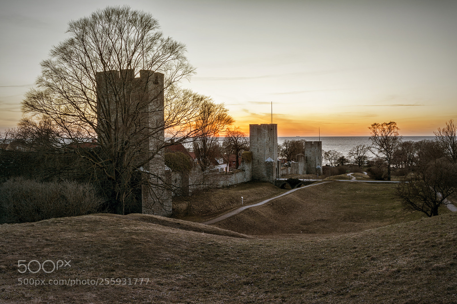 Nikon D5200 sample photo. Sunset over visby wall photography