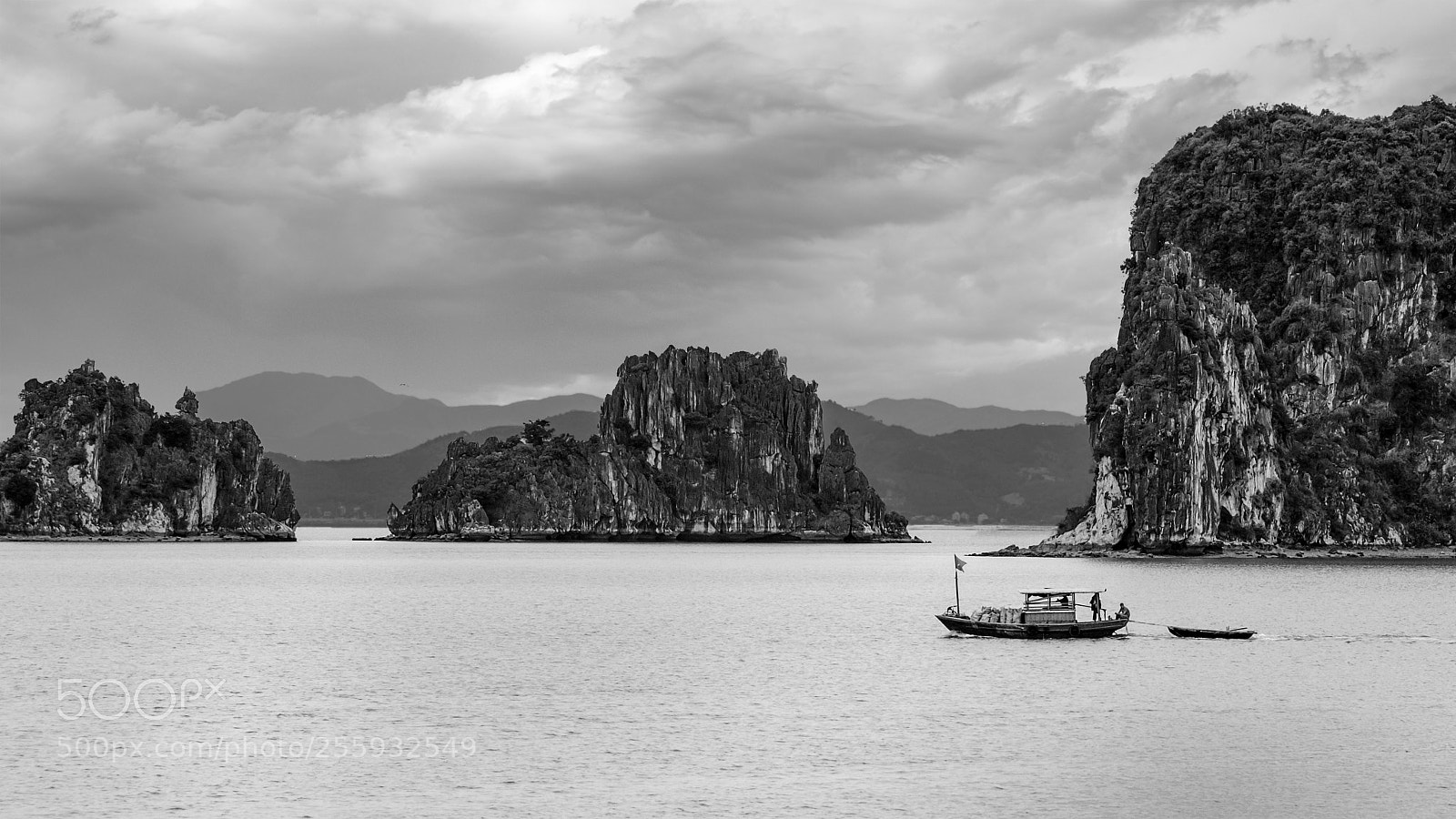 Fujifilm X-T2 sample photo. Halong bay photography