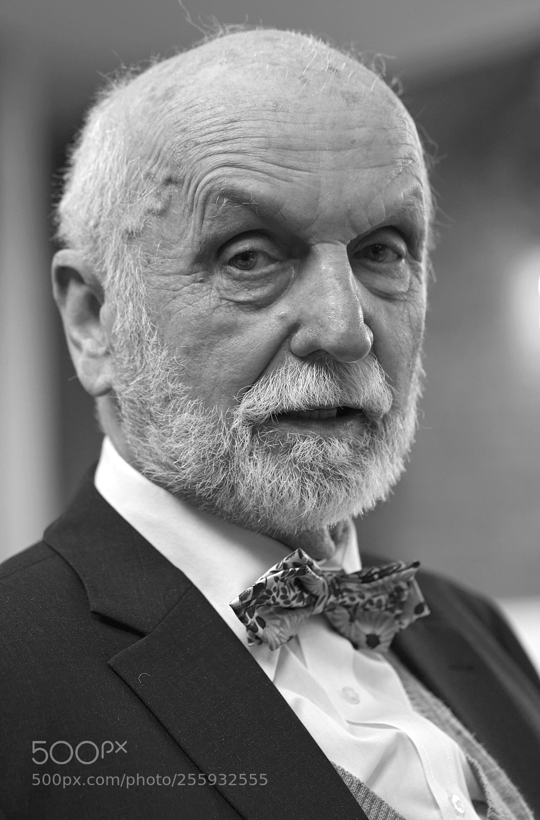Canon EOS 5D Mark II sample photo. My uncle, 81 aged patriarch photography