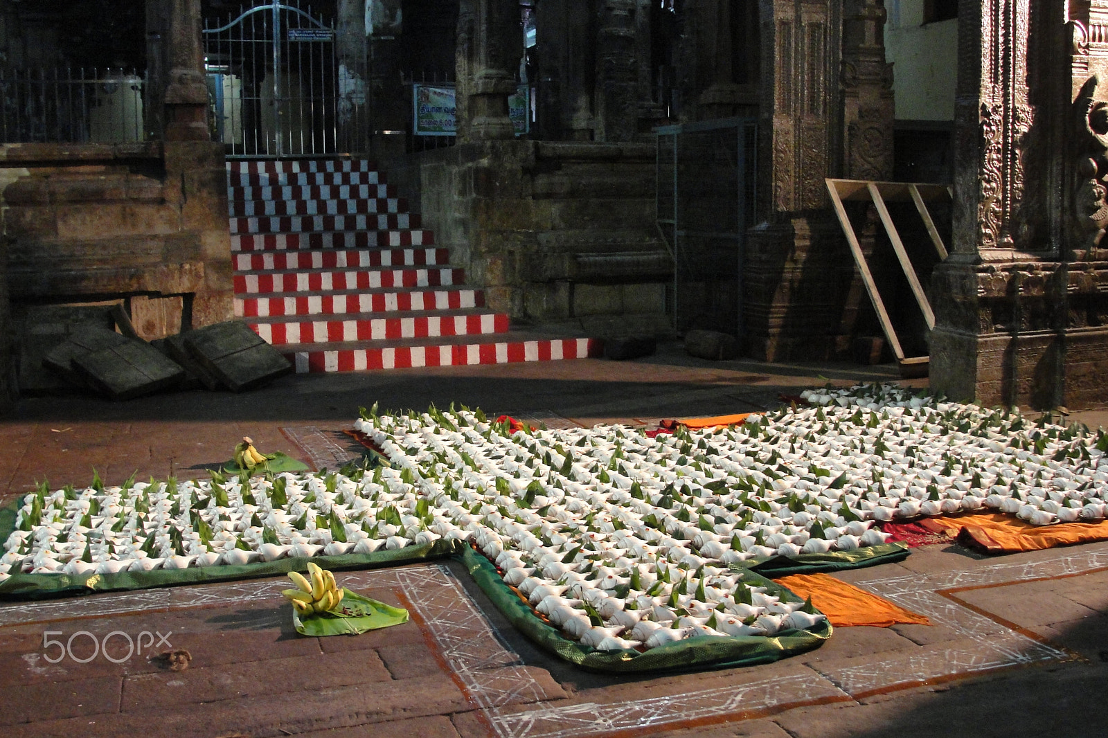 Sony Cyber-shot DSC-H20 sample photo. Shree meenakshi temple photography