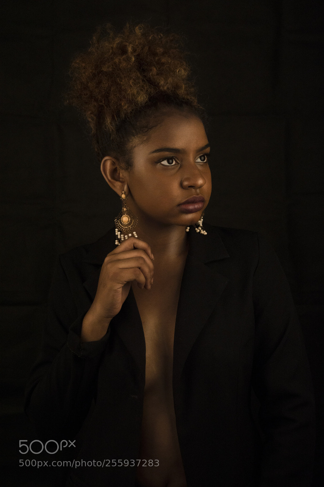 Nikon D3200 sample photo. Women in blck photography
