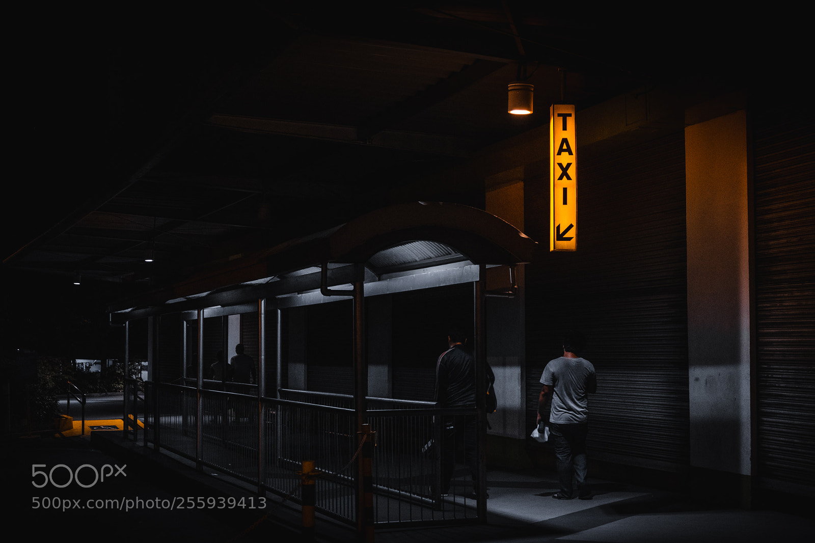 Fujifilm X-T20 sample photo. Taxi bay photography