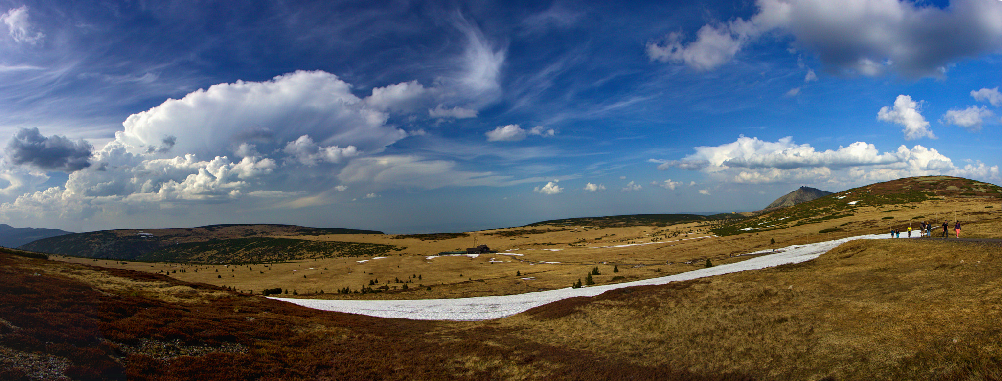 Canon EF-S 17-55mm F2.8 IS USM sample photo. Peaks of the giant mountains photography