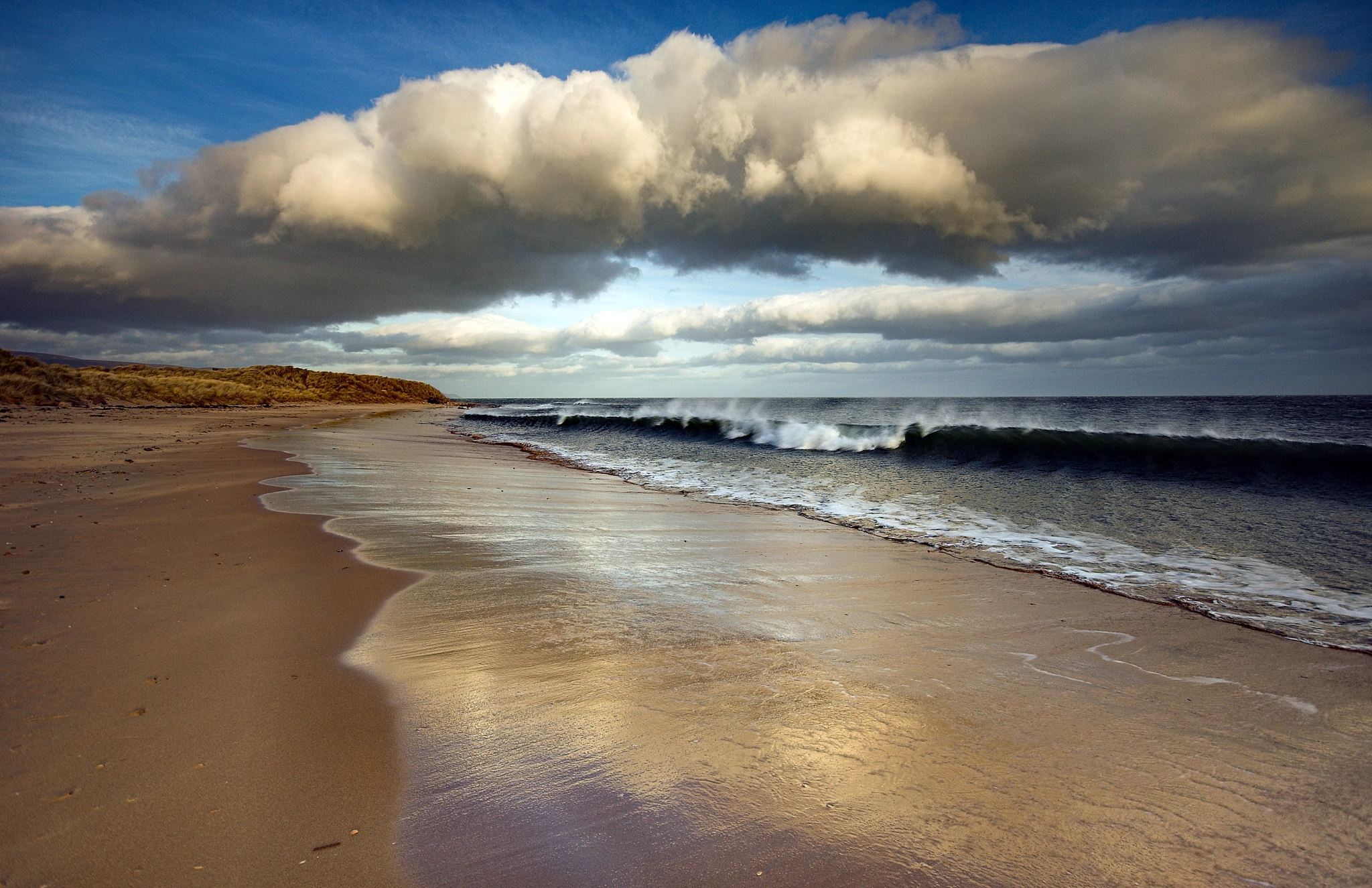 Nikon D2X sample photo. Windy day, brora beach, scottish highlands photography