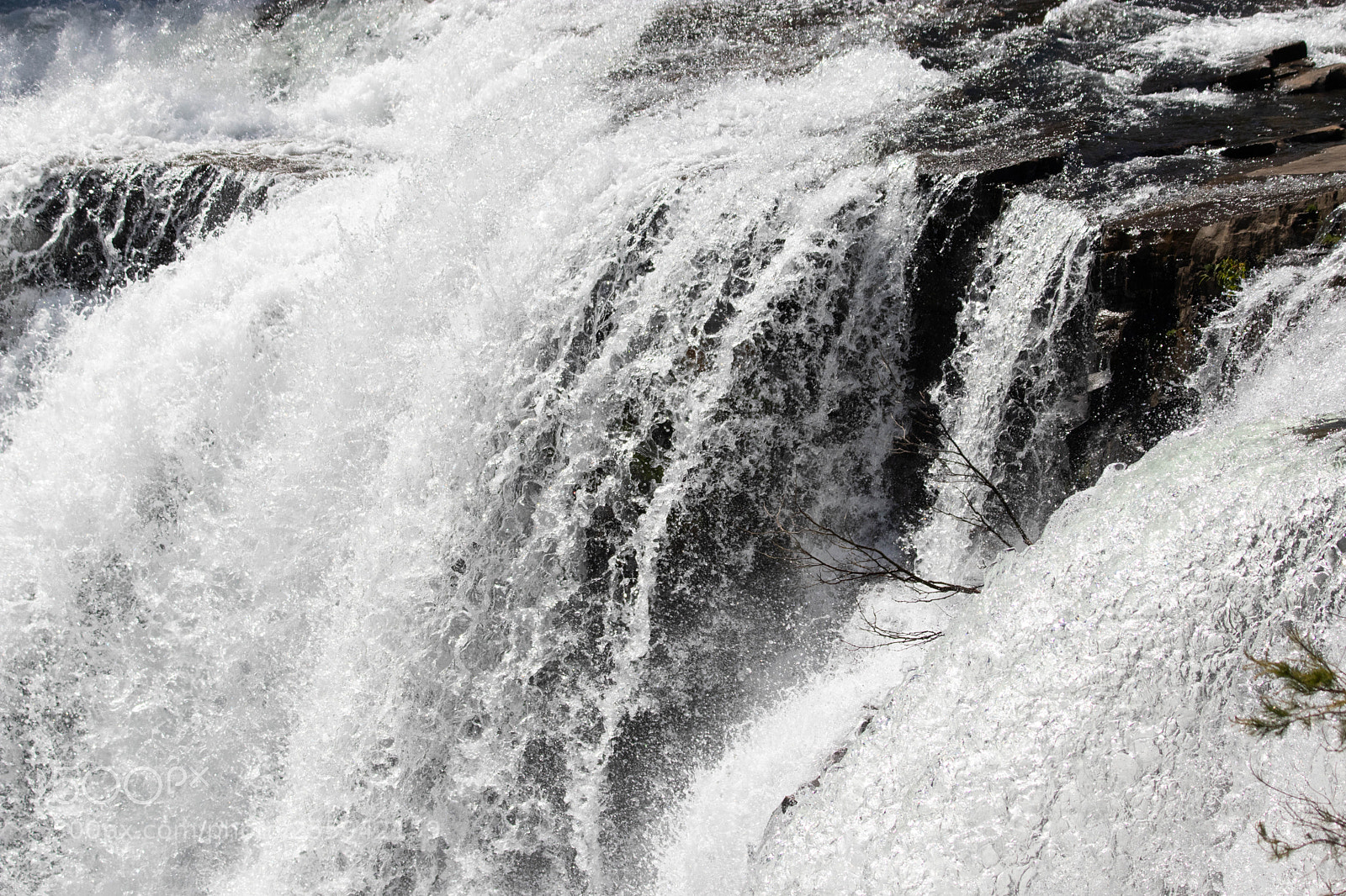 Canon EOS 80D sample photo. Stopping the falls, little photography