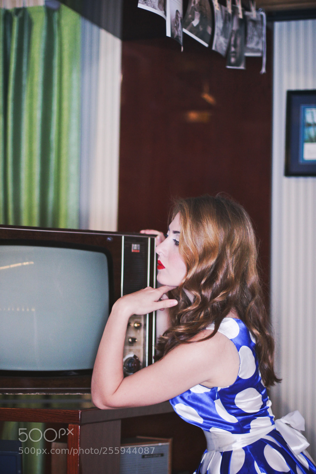 Canon EOS 600D (Rebel EOS T3i / EOS Kiss X5) sample photo. Retro thoughts photography