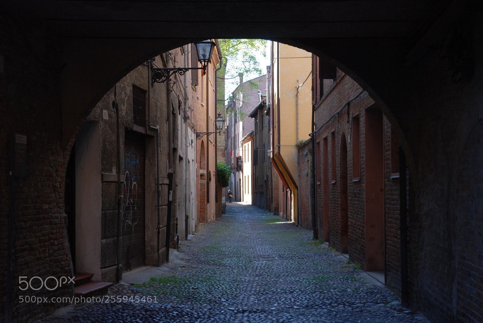 Nikon D80 sample photo. Ferrara, via delle volte photography