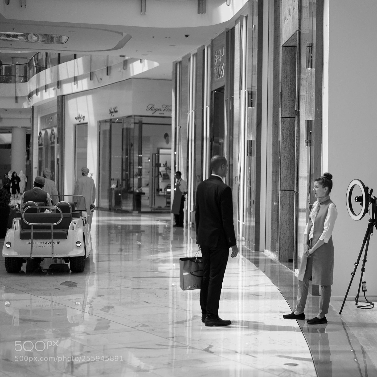 Leica M9 sample photo. Dubai mall photography