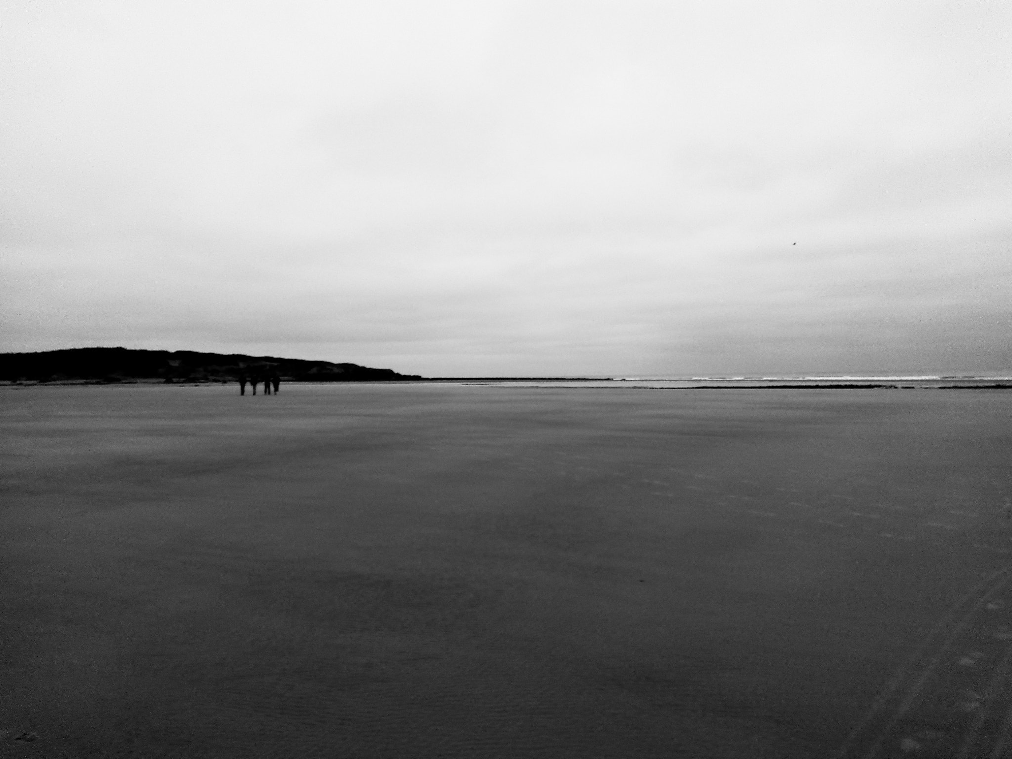 Motorola Moto E (4) Plus sample photo. Plage déserte photography
