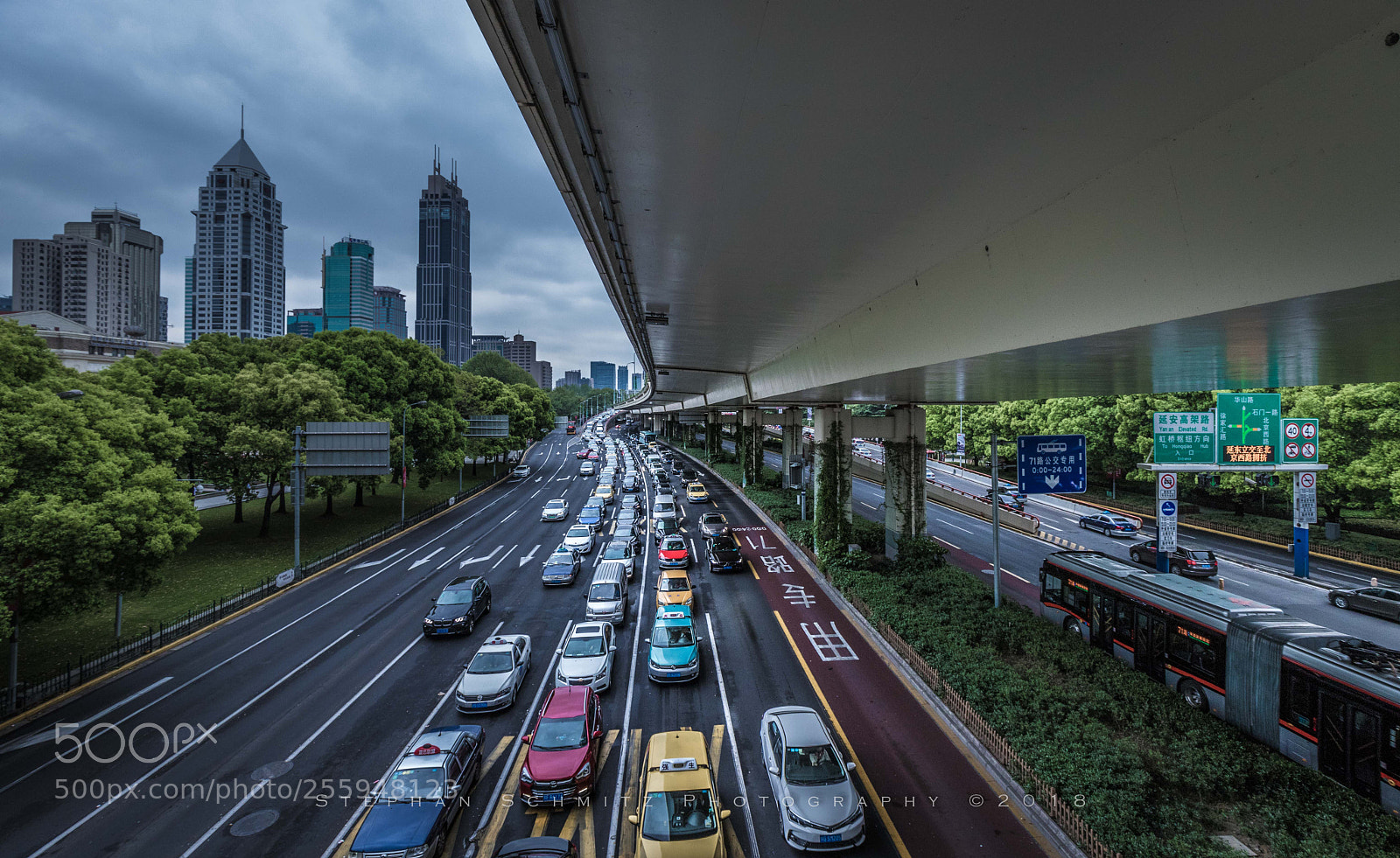 Canon EOS 6D Mark II sample photo. Traffic i photography