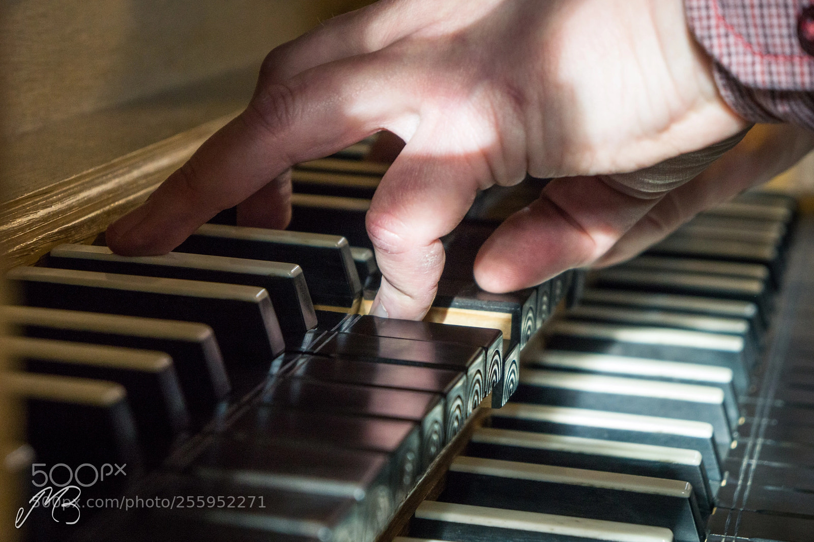 Sony a5100 sample photo. Organist playing pipe organ photography