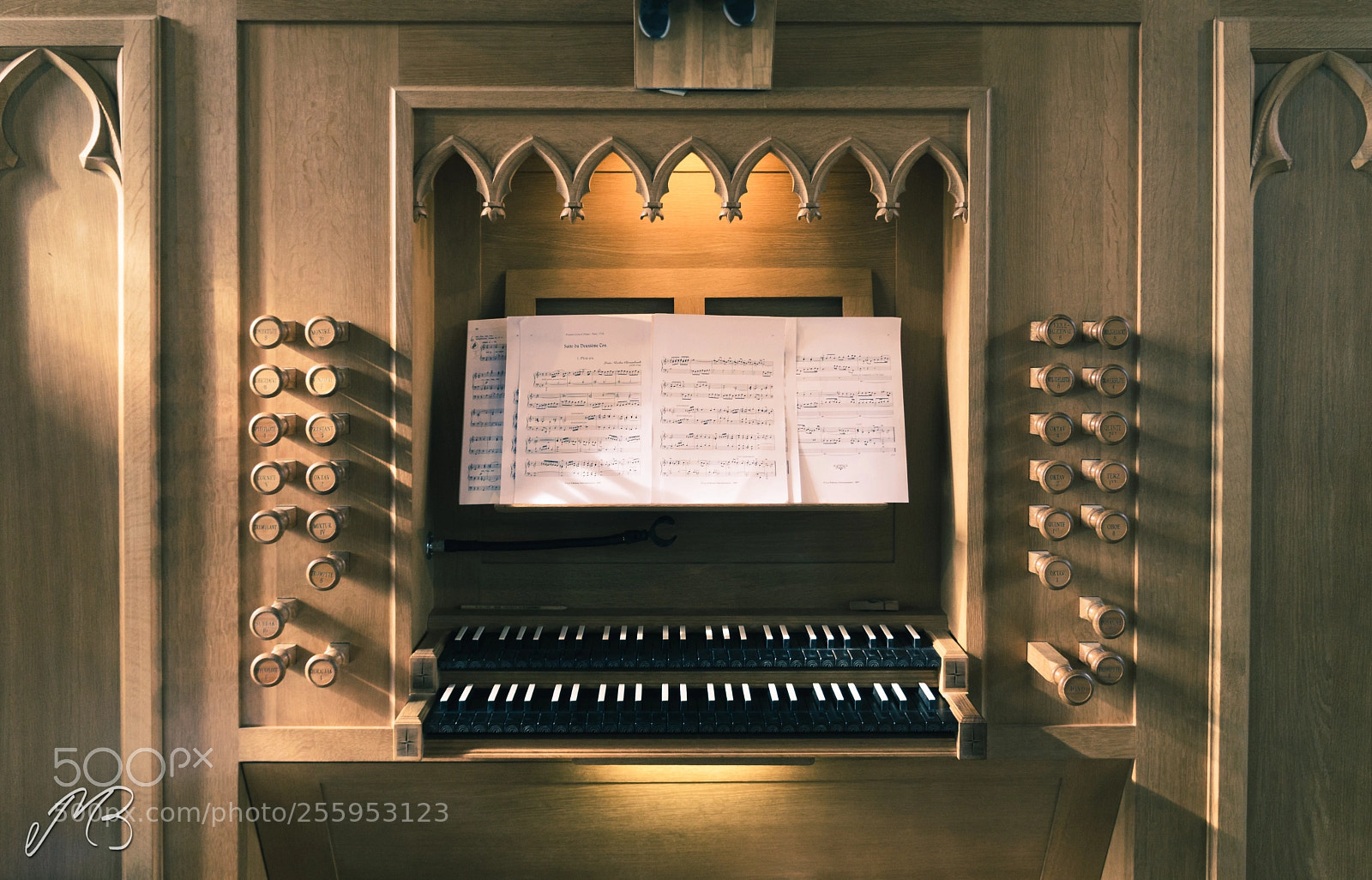 Sony a5100 sample photo. Pipe organ photography