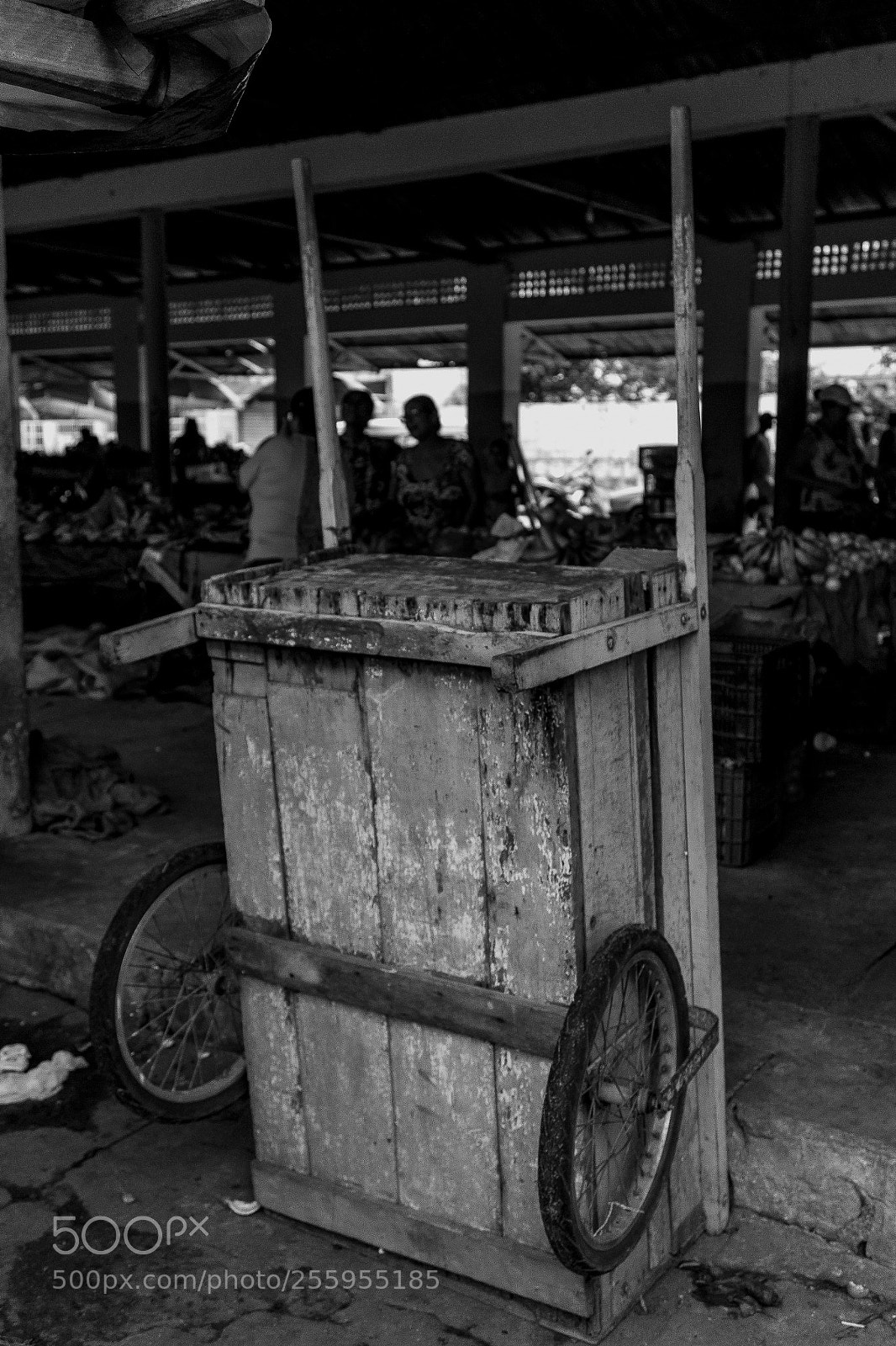 Canon EOS 1200D (EOS Rebel T5 / EOS Kiss X70 / EOS Hi) sample photo. Feira livre photography