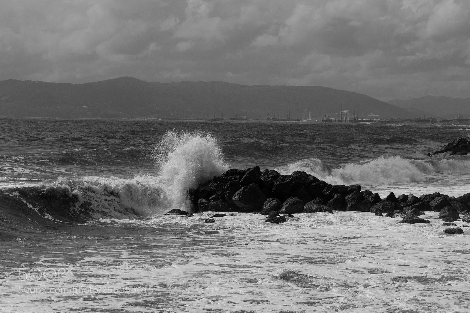 Canon EOS 1100D (EOS Rebel T3 / EOS Kiss X50) sample photo. Waves photography