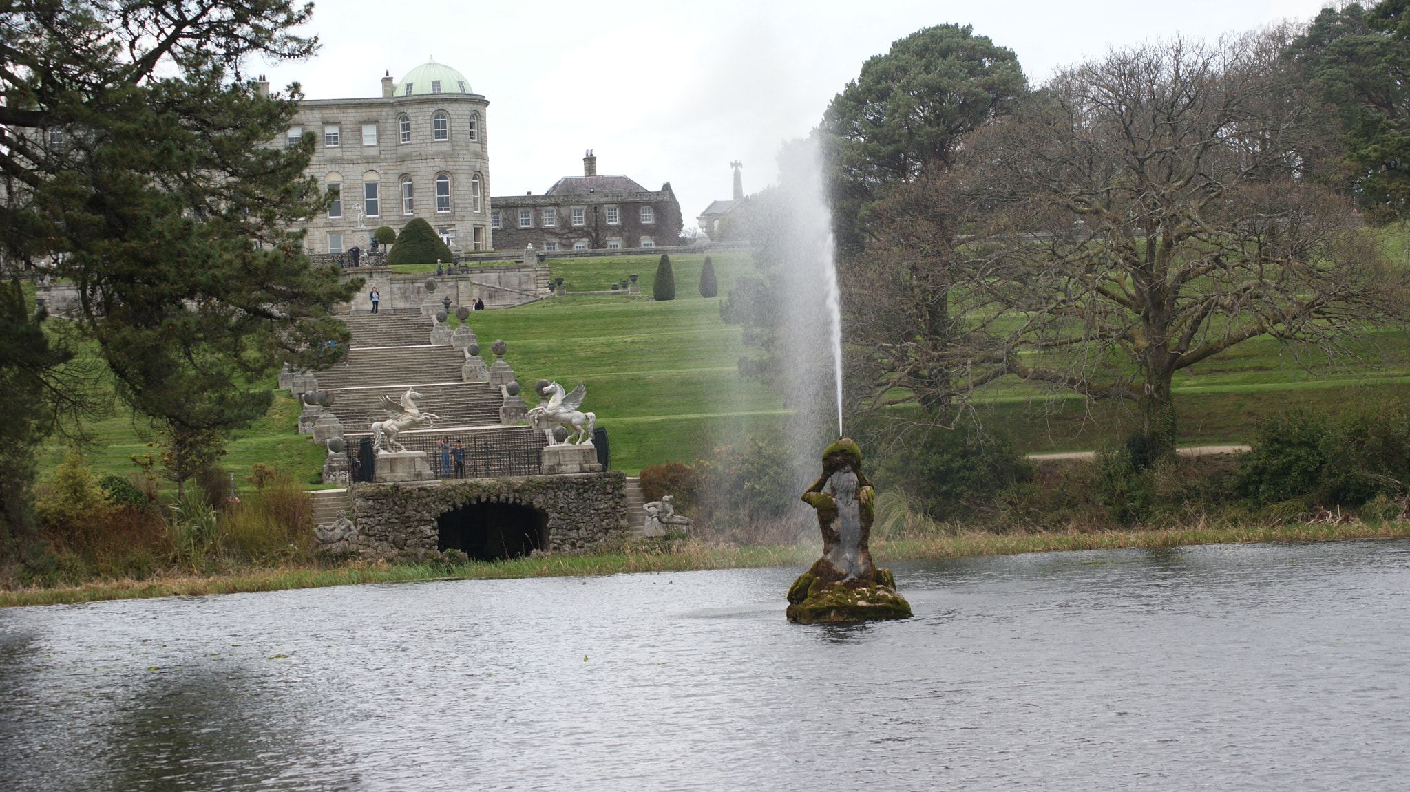 Sony Alpha DSLR-A200 + Sony DT 55-200mm F4-5.6 SAM sample photo. Powerscourt gardens,ireland photography