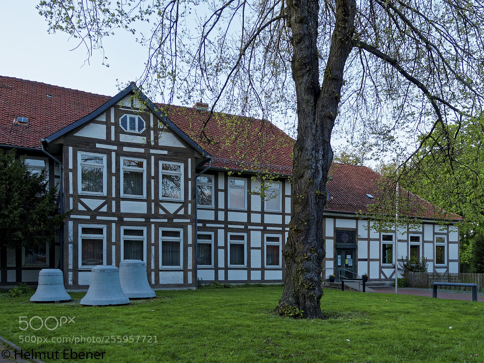 Olympus OM-D E-M5 sample photo. Sch ppenstedt, platz vor photography