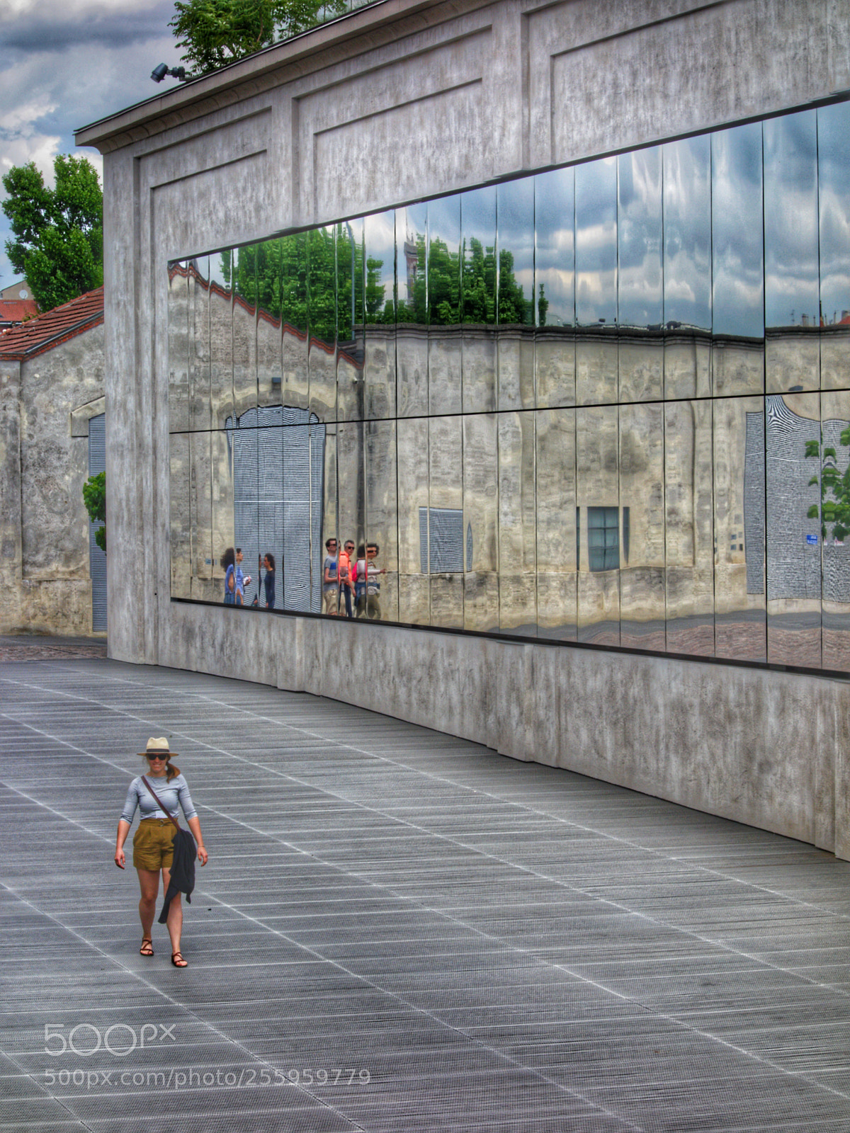Sony Cyber-shot DSC-RX100 sample photo. Fondazione prada photography