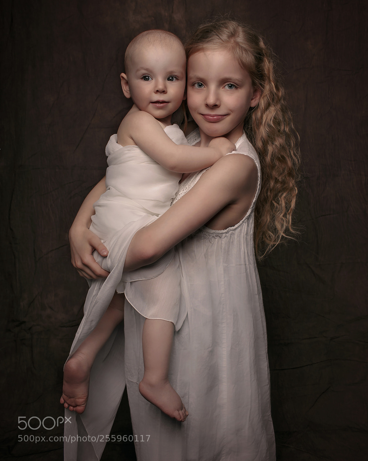 Canon EOS 5D Mark IV sample photo. Sisters photography