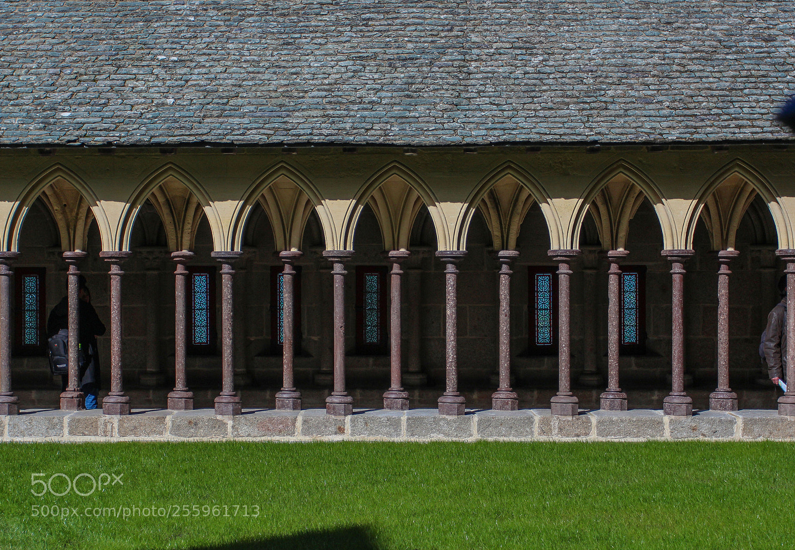 Canon EOS 600D (Rebel EOS T3i / EOS Kiss X5) sample photo. Symmetry photography