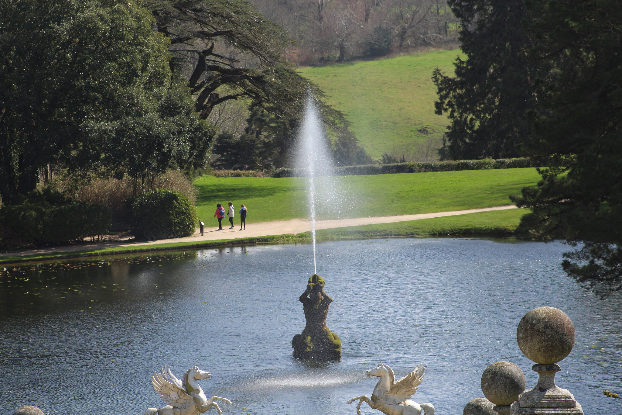 Canon EF 75-300mm f/4-5.6 sample photo. Img photography