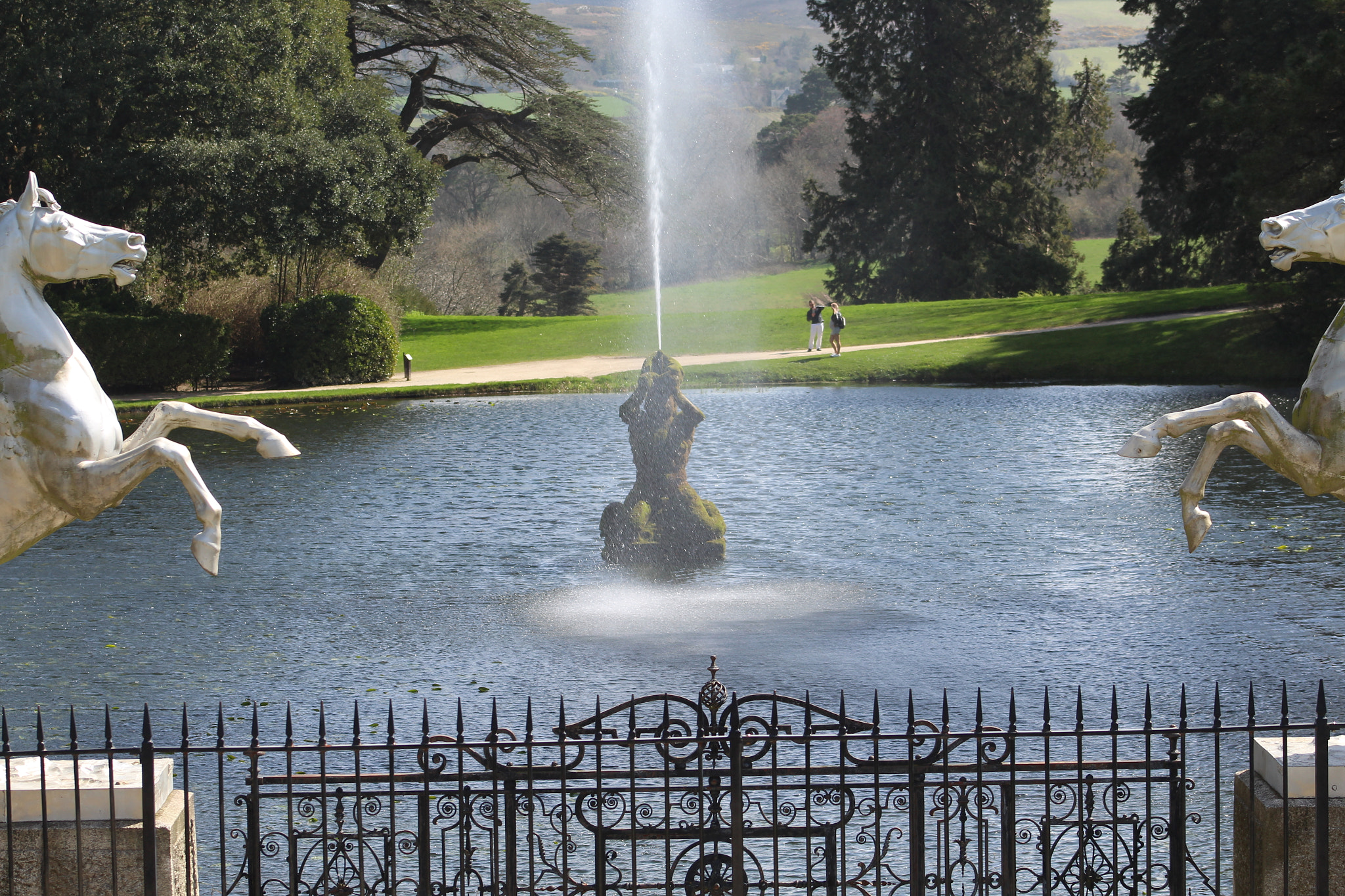 Canon EF 75-300mm f/4-5.6 sample photo. Img photography