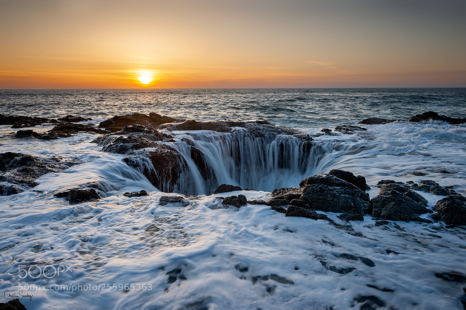 Nikon D4 sample photo. Thors well oregon coastline photography
