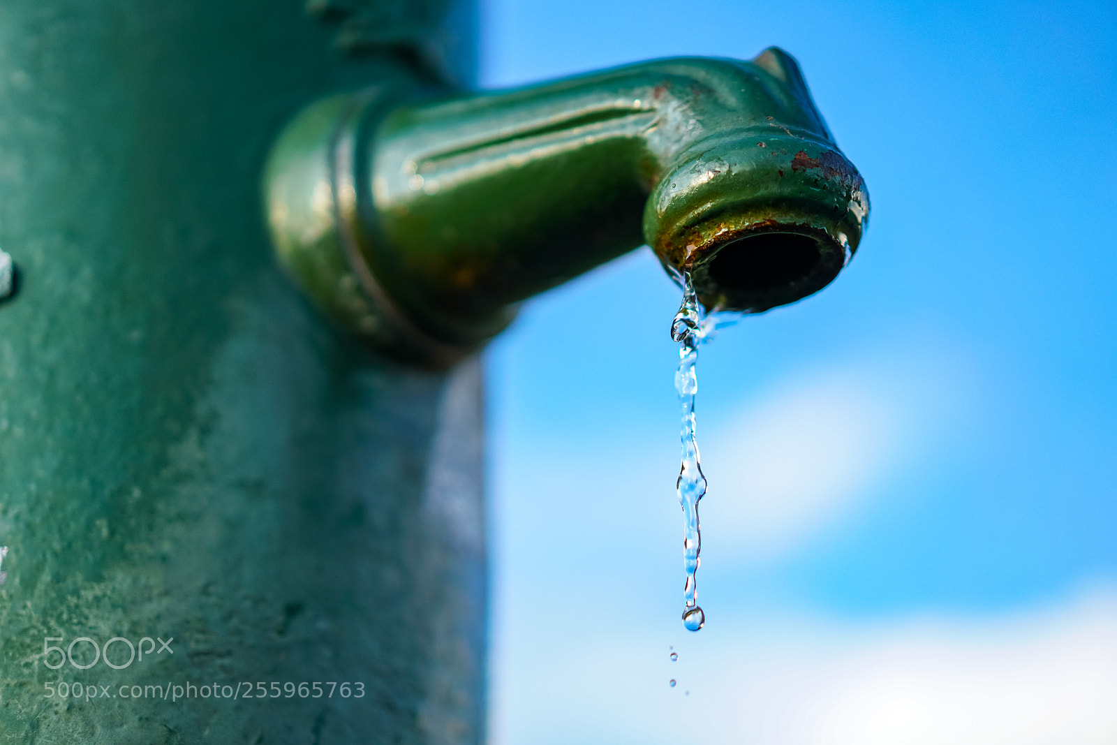 Sony a7R II sample photo. Dripping photography