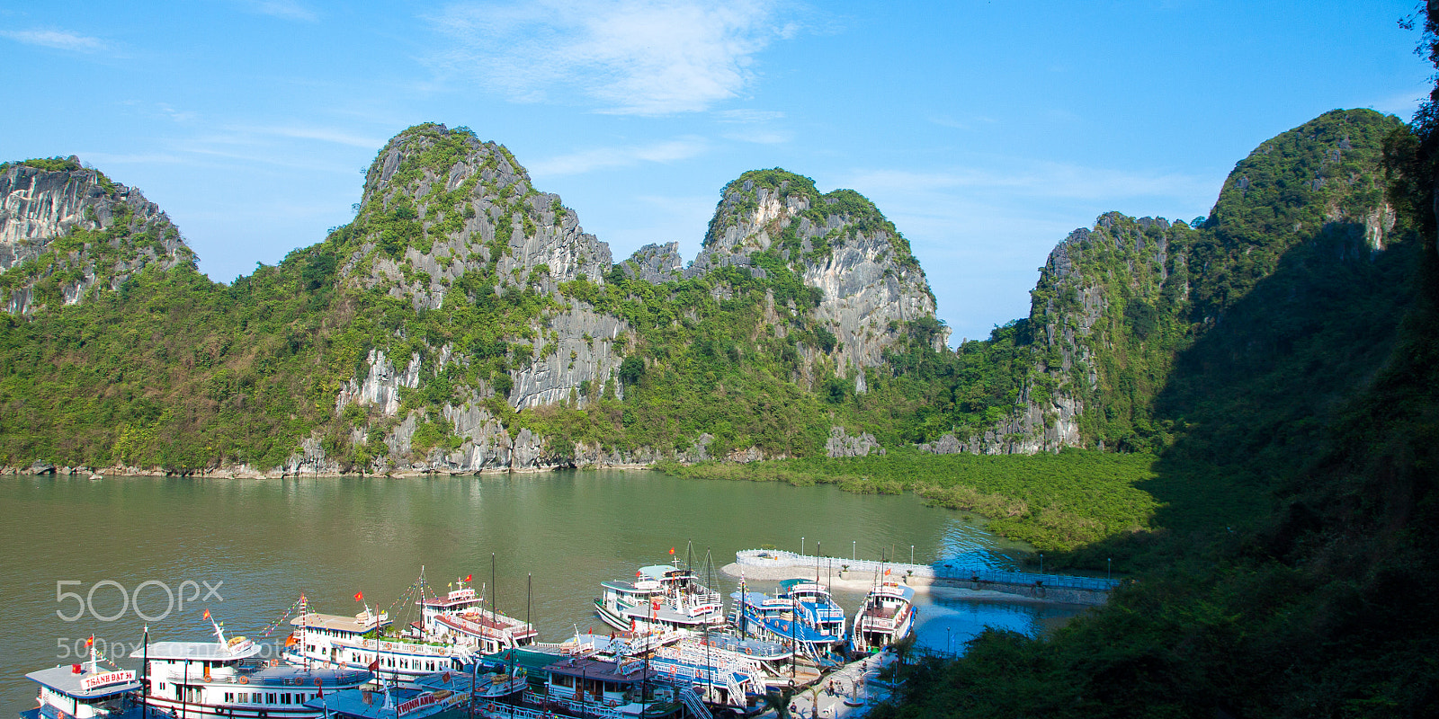 Canon EOS 500D (EOS Rebel T1i / EOS Kiss X3) sample photo. Ha long bay photography