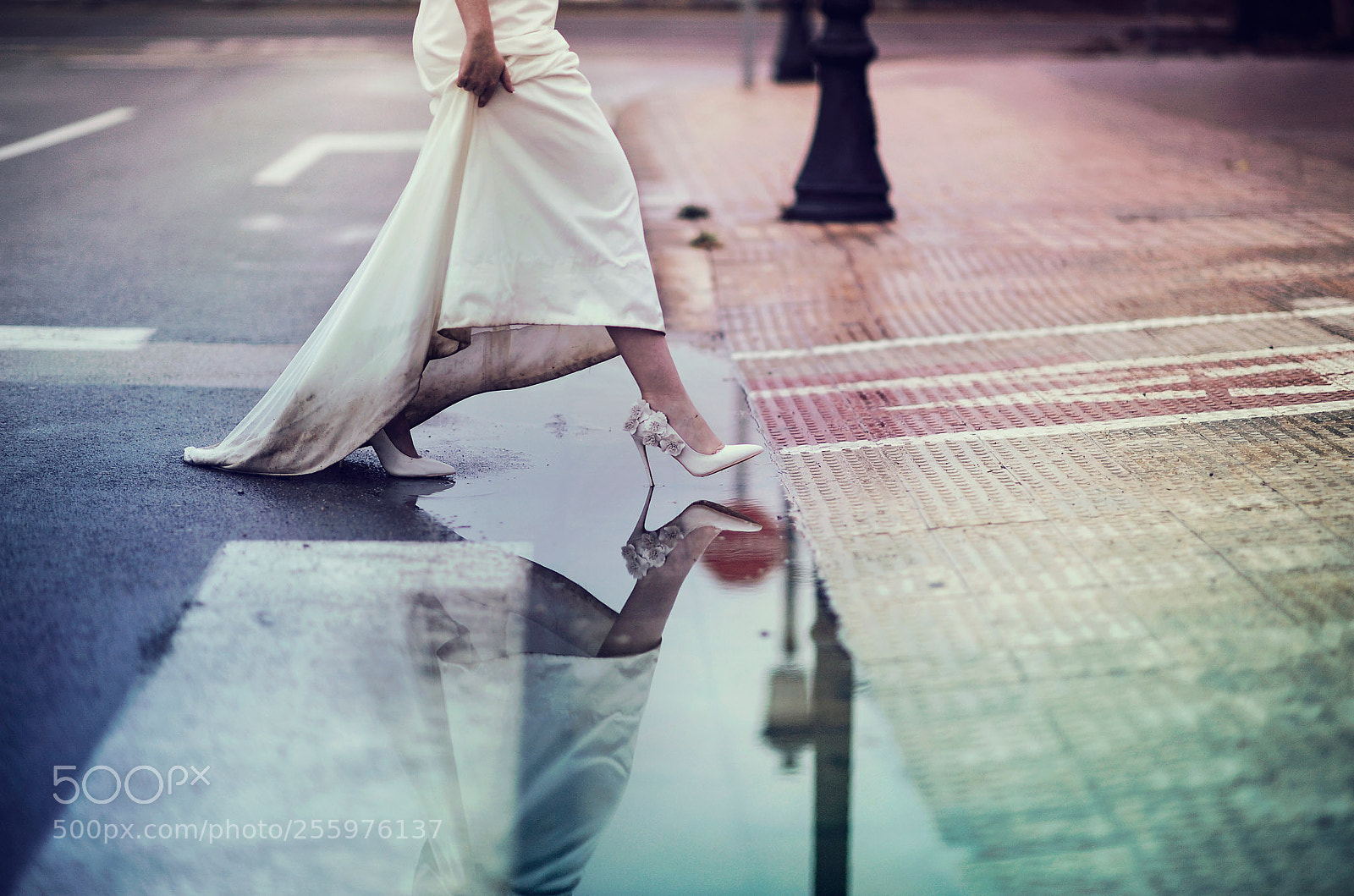 Nikon D3 sample photo. Walking rain bride photography
