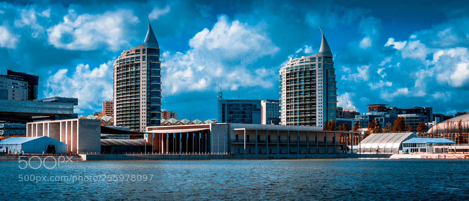 Nikon D5000 sample photo. Cityescape photography