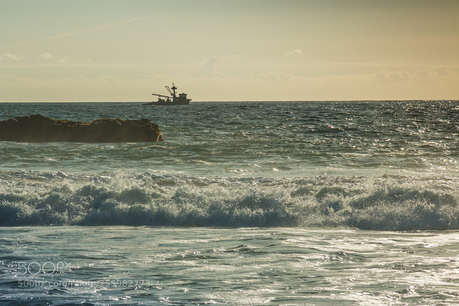 Canon EOS 70D sample photo. Fishing boat of the photography