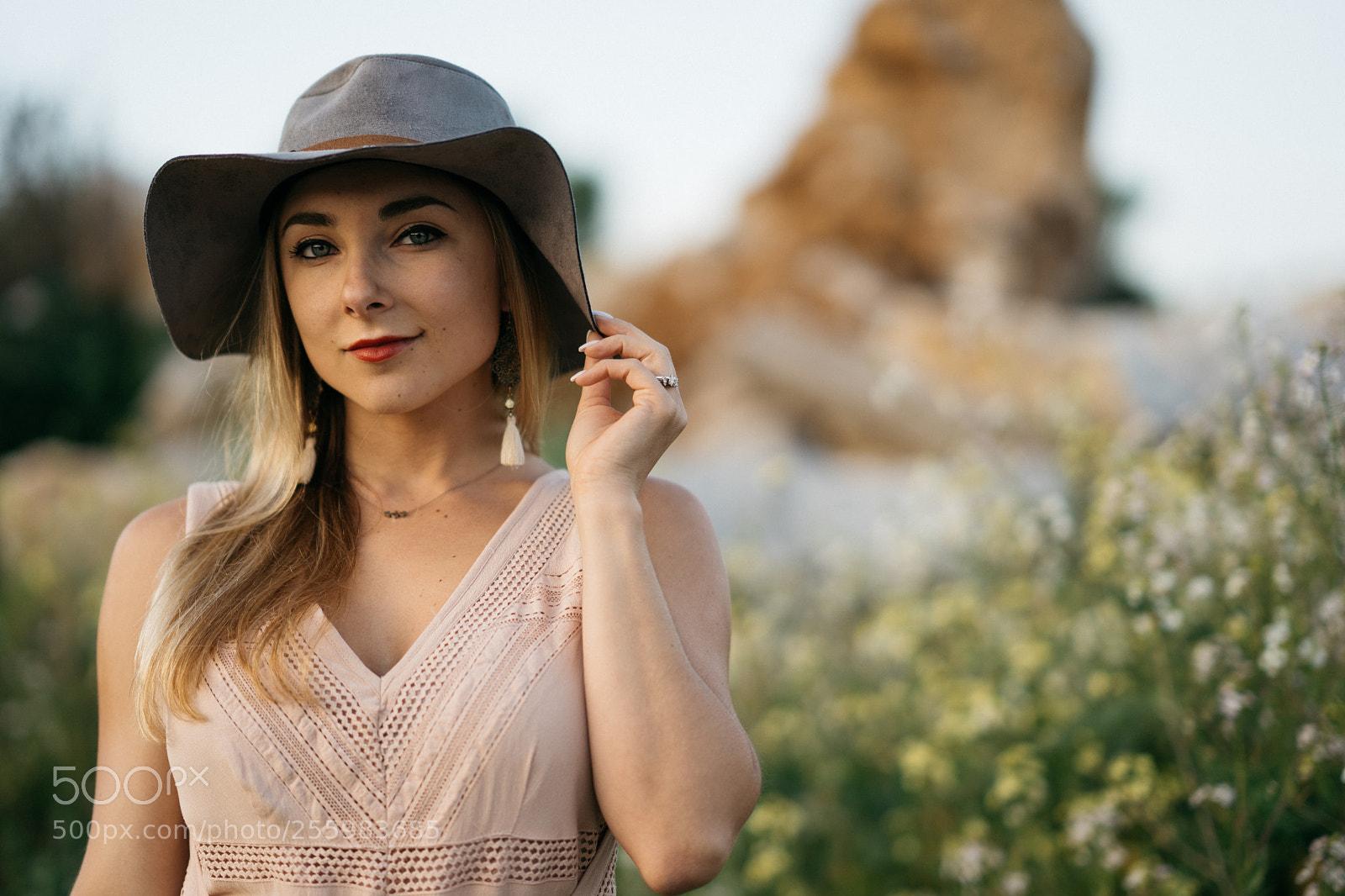Sony a7 III sample photo. Desert spring fashion photography
