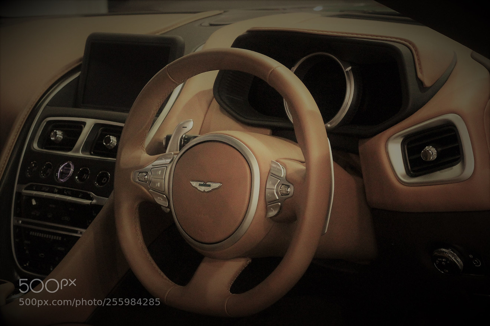 Canon EOS 550D (EOS Rebel T2i / EOS Kiss X4) sample photo. Aston martin dash photography