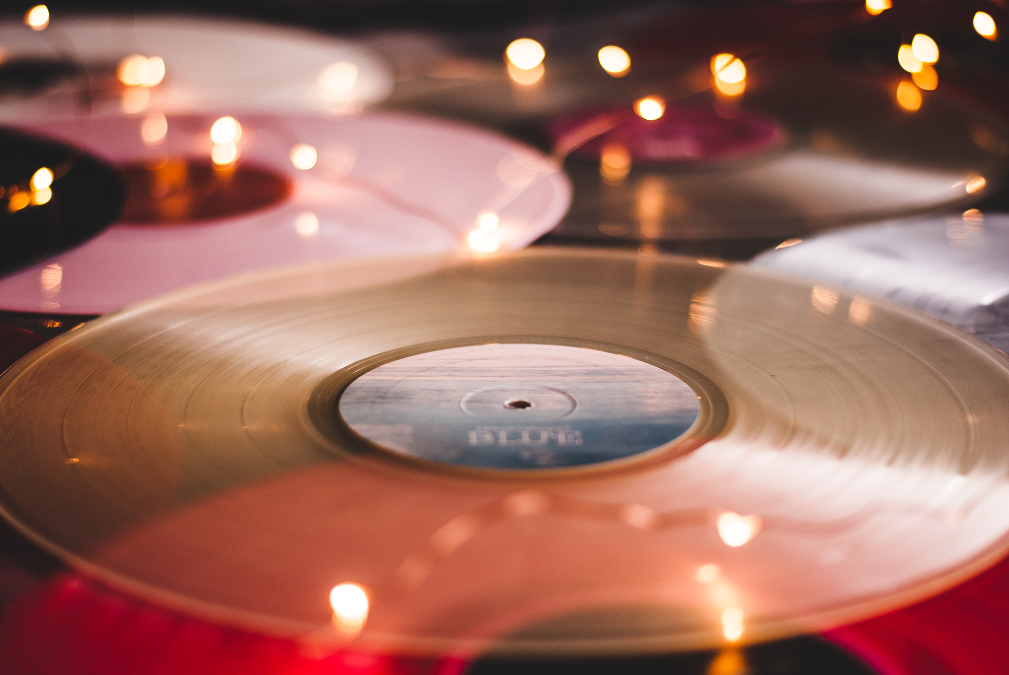 Sony Alpha DSLR-A330 sample photo. Vinyl love photography