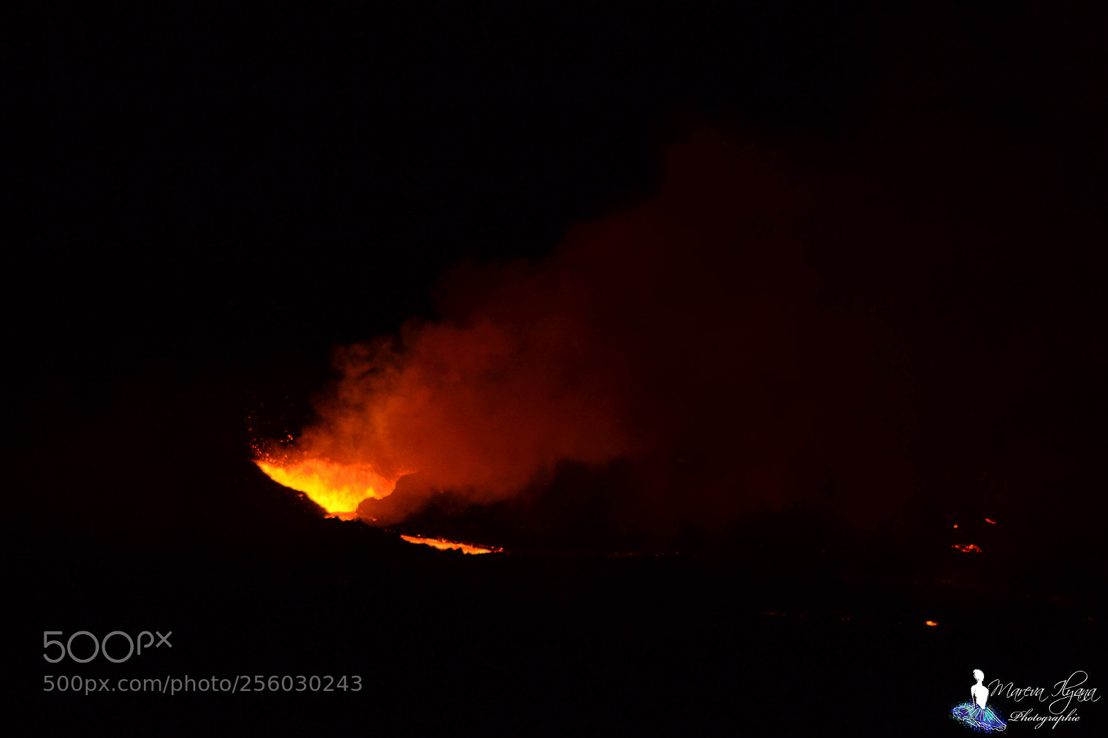 Nikon D3100 sample photo. Eruption ile de la photography