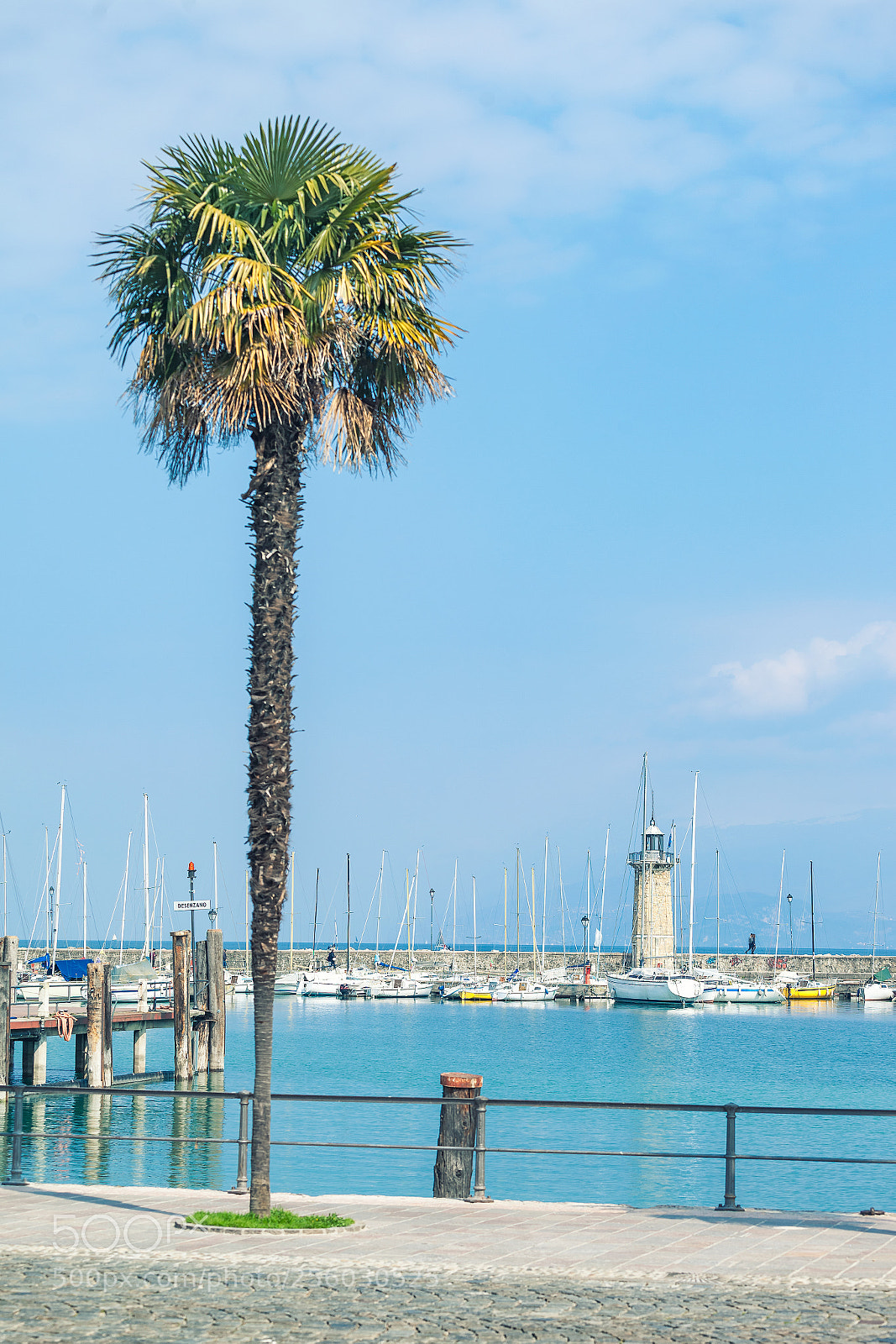 Canon EOS 5D Mark II sample photo. Pier at desenzano photography