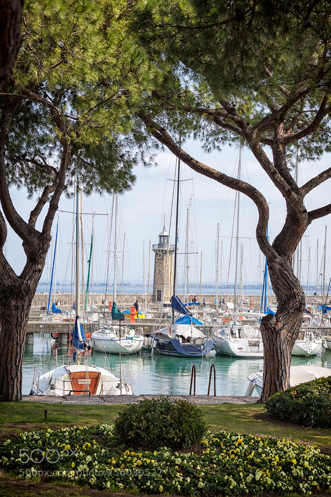 Canon EOS 5D Mark II sample photo. Pier at desenzano photography