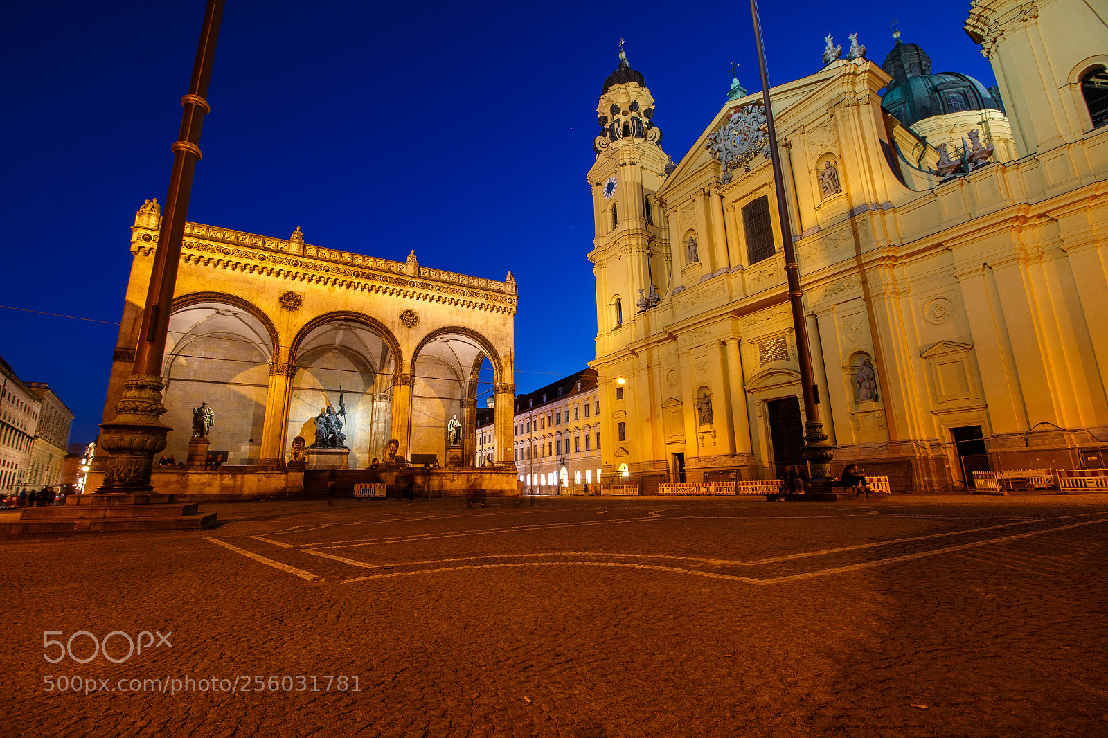 Canon EOS 70D sample photo. Odeonsplatz photography
