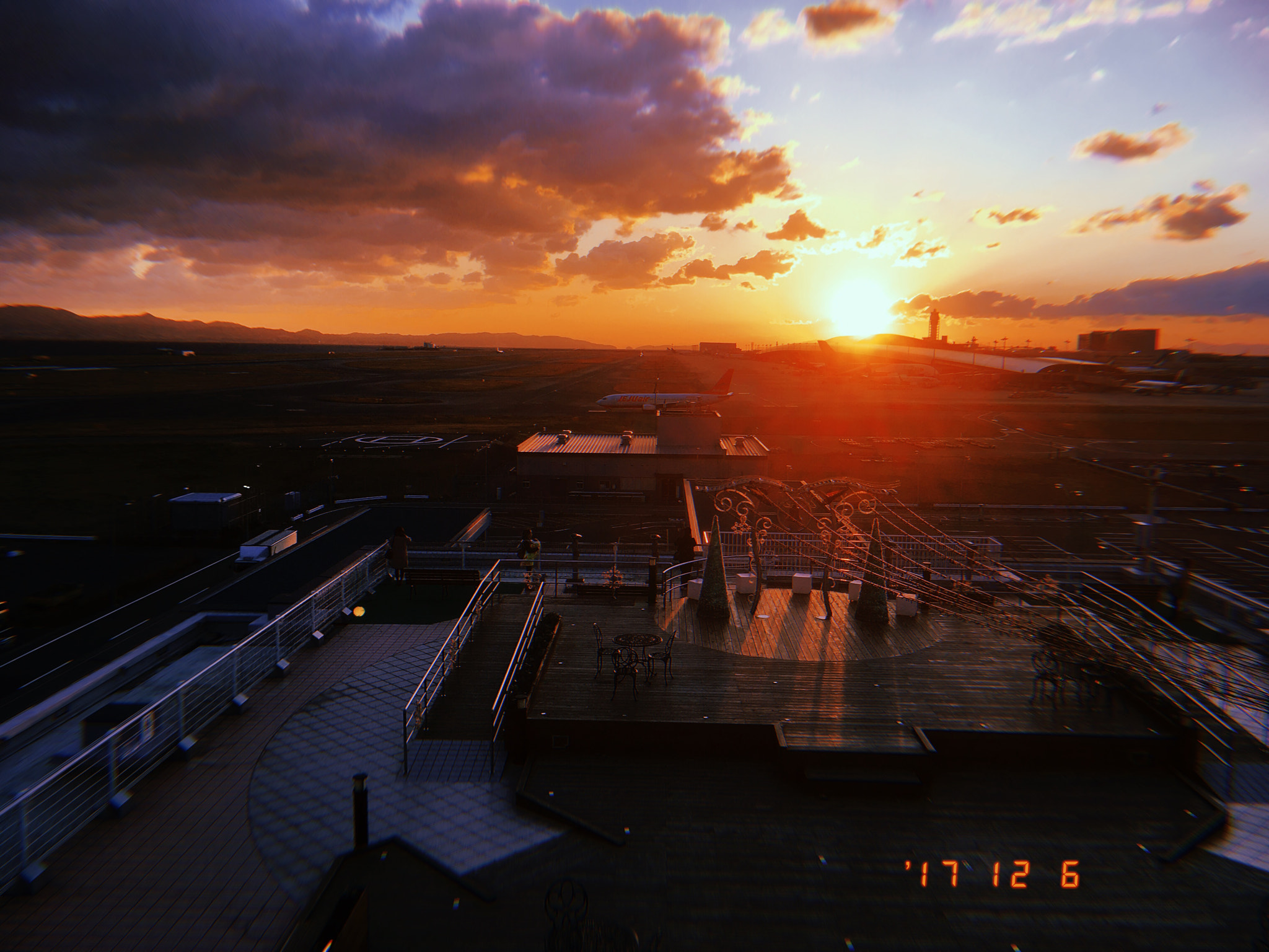 Apple iPhone sample photo. 日没（sun set） photography