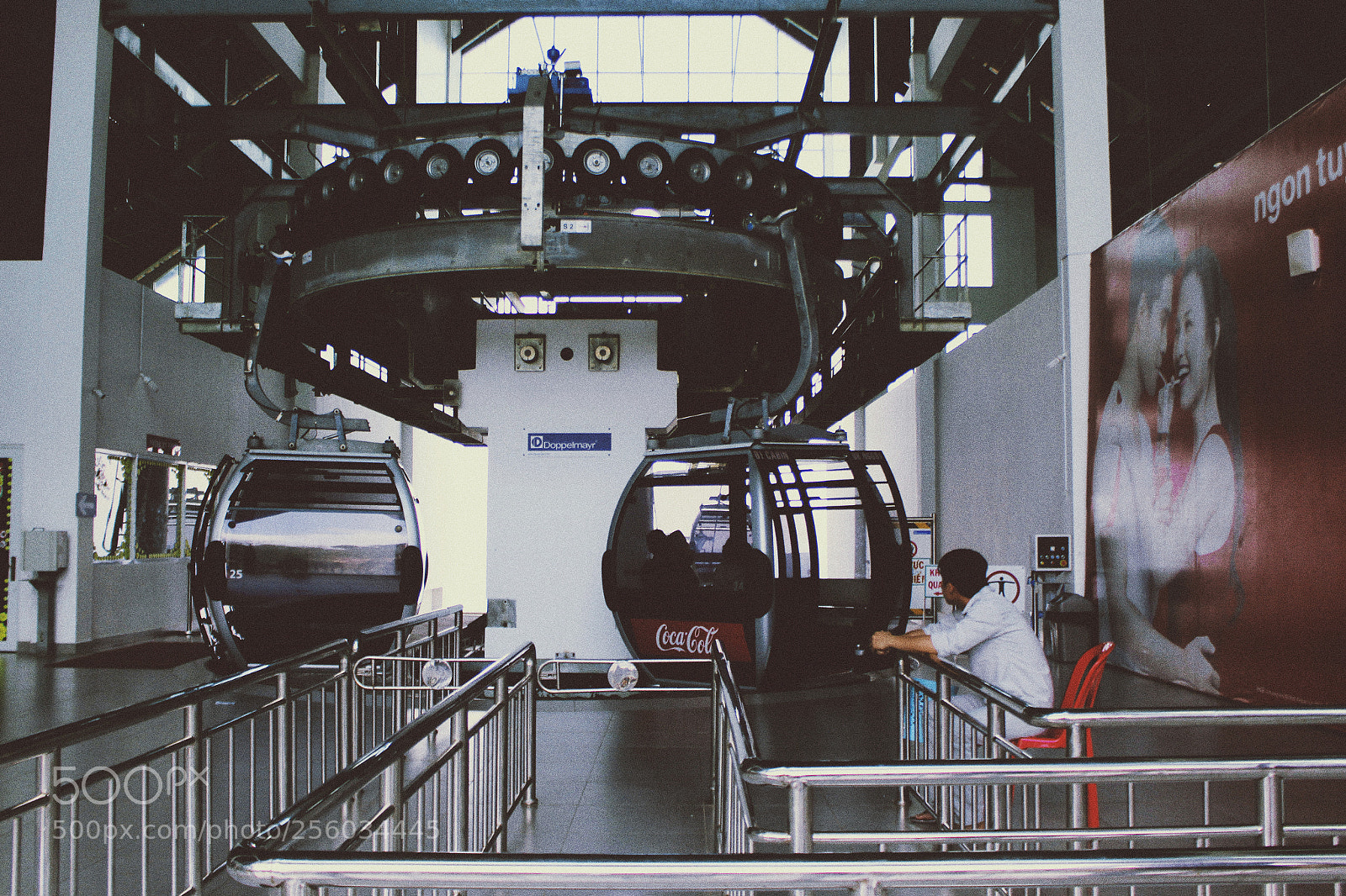 Canon EOS 60D sample photo. Cable car station photography