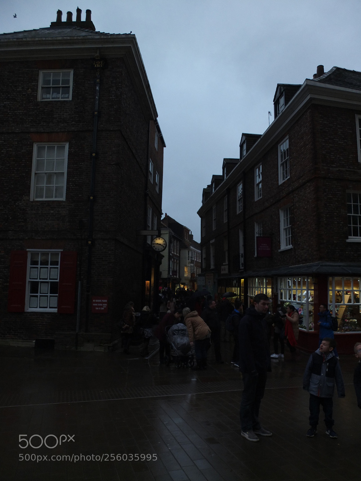 Fujifilm X10 sample photo. Trip to york, january 2017 photography