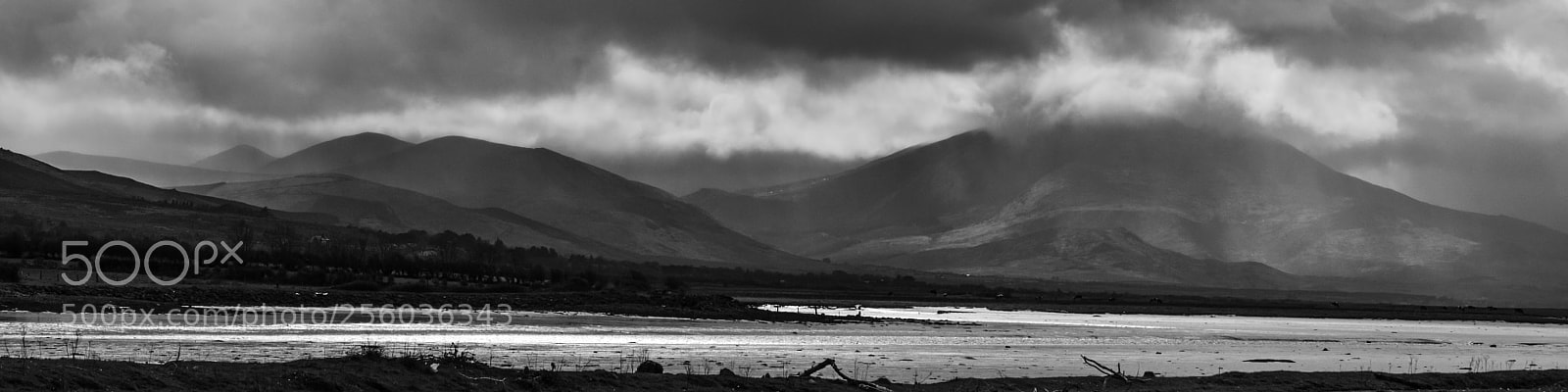 Olympus OM-D E-M10 III sample photo. Dingle peninsula photography