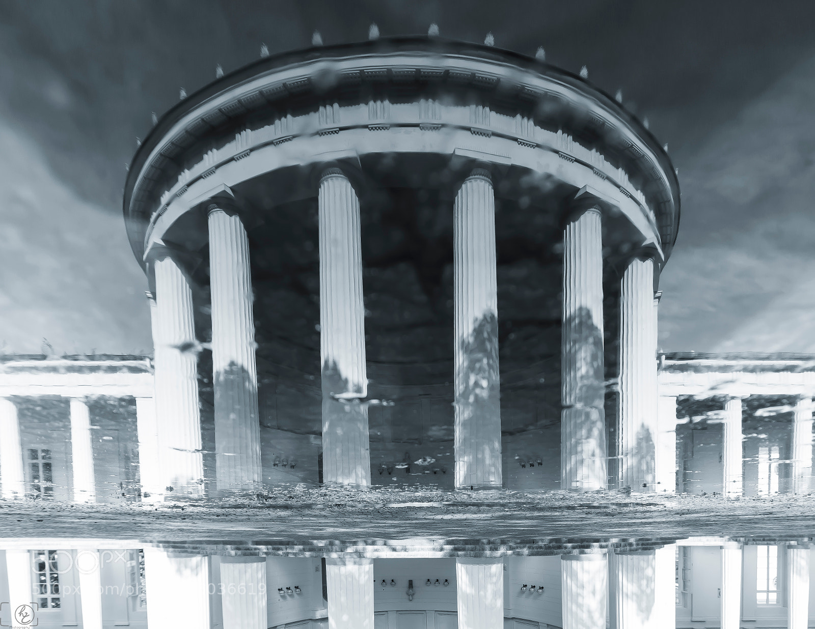 Canon EOS 70D sample photo. Upside-down (bw) photography