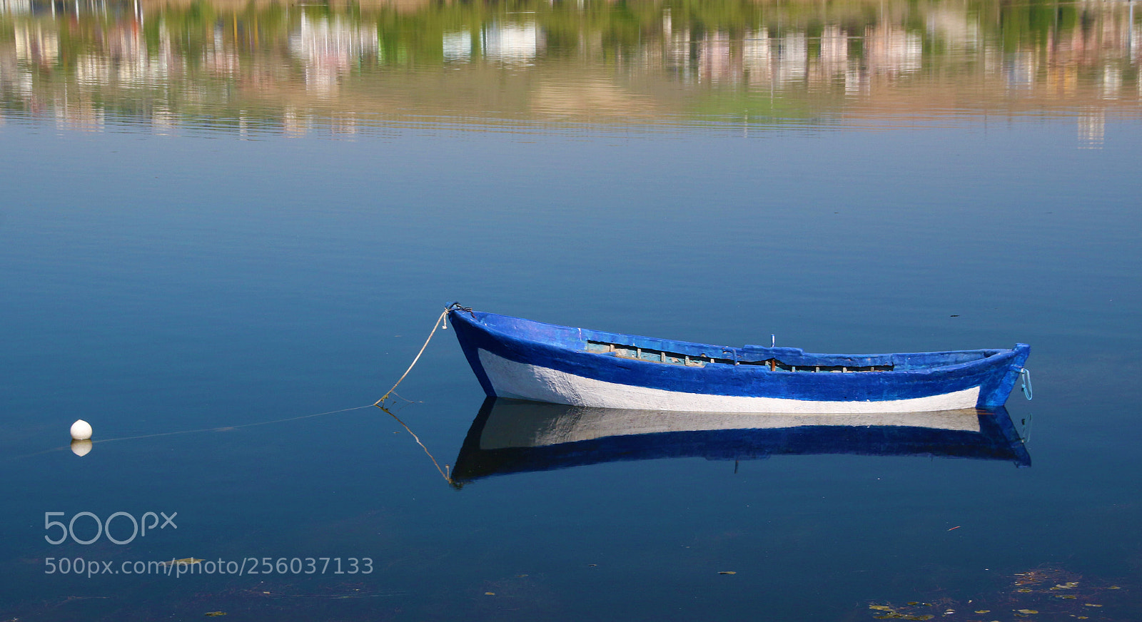 Canon EOS 100D (EOS Rebel SL1 / EOS Kiss X7) sample photo. Blue and ankara........ photography
